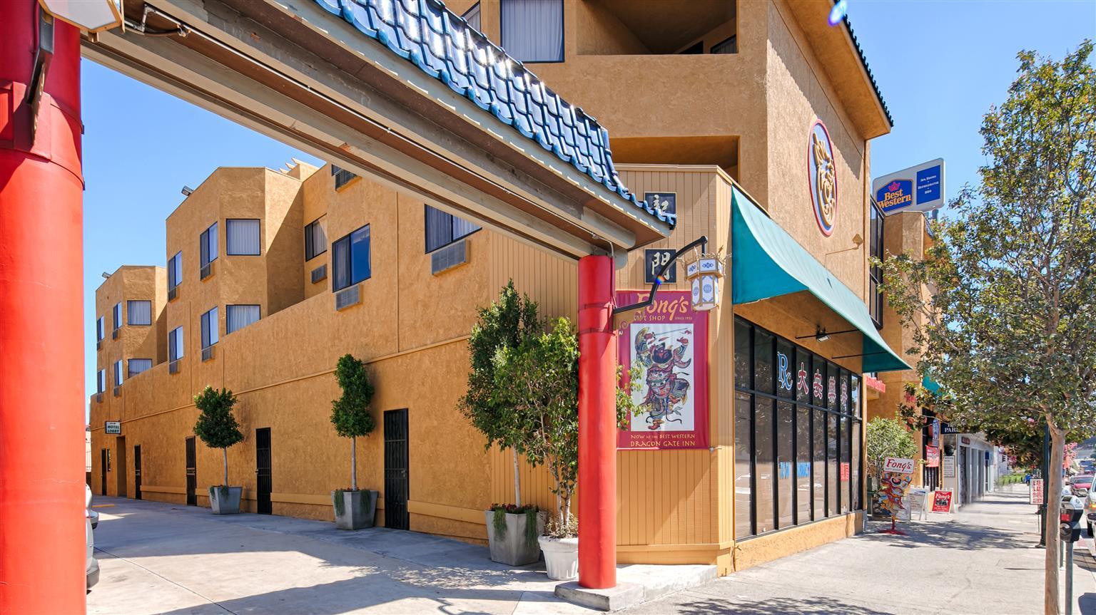 Best Western Plus Dragon Gate Inn Los Angeles Exterior photo